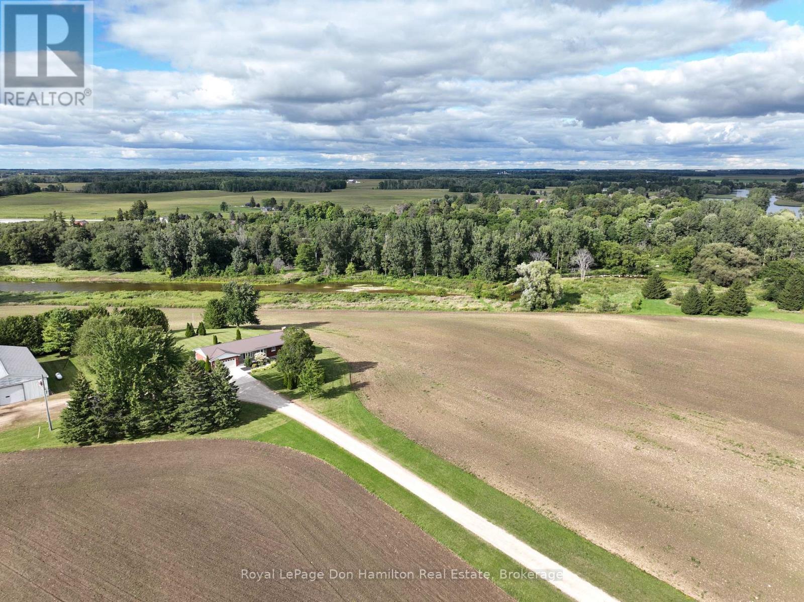 1009 Queen Street, Howick, ON