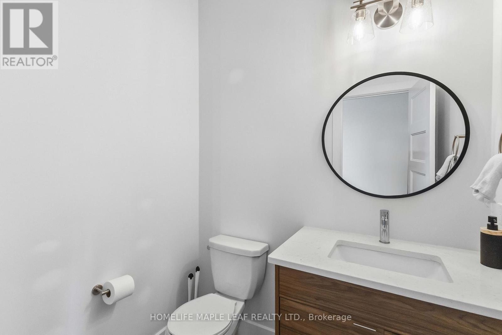 1576 Dylan Street, London East, ON - Indoor Photo Showing Bathroom