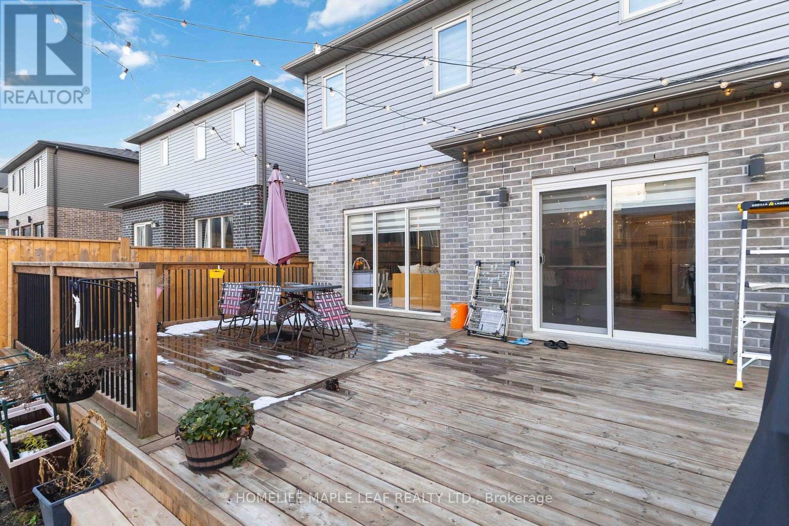 1576 Dylan Street, London East, ON - Outdoor With Deck Patio Veranda