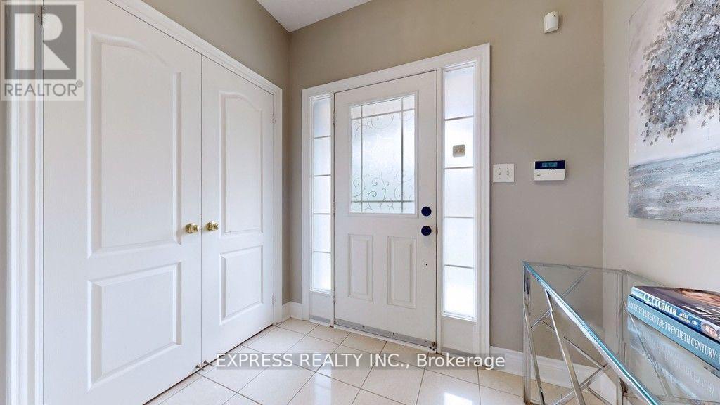 164 Mavrinac Boulevard, Aurora, ON - Indoor Photo Showing Other Room