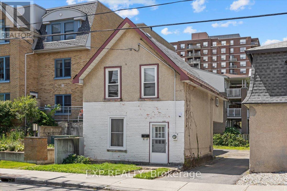 198 Hinchey Avenue, Ottawa, ON - Outdoor