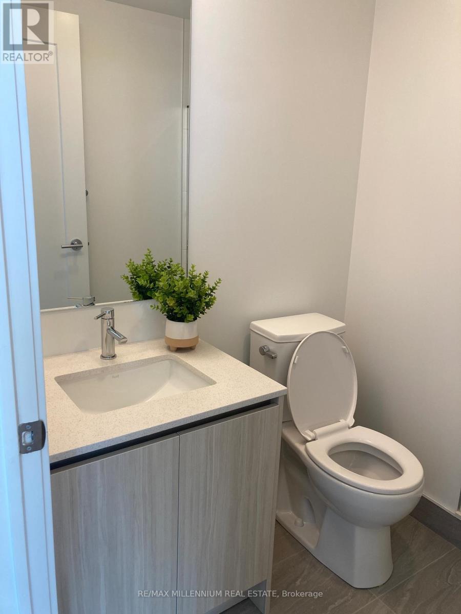 714 - 801 The Queensway, Toronto, ON - Indoor Photo Showing Bathroom