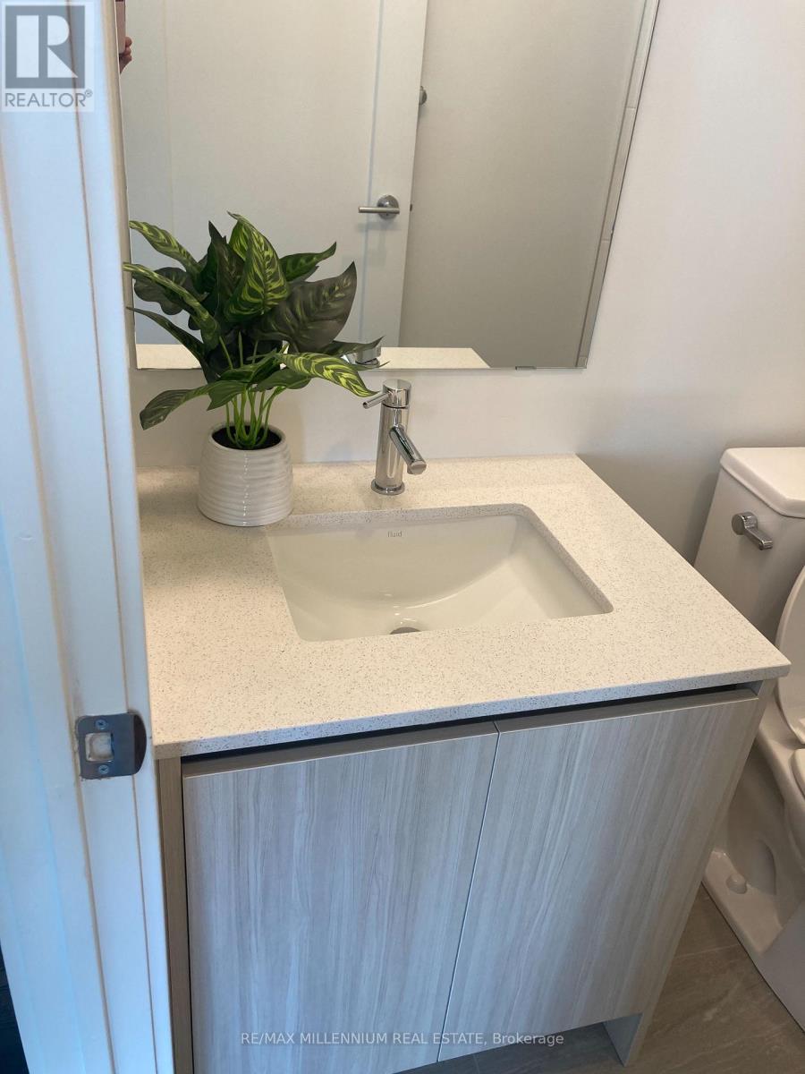 714 - 801 The Queensway, Toronto, ON - Indoor Photo Showing Bathroom