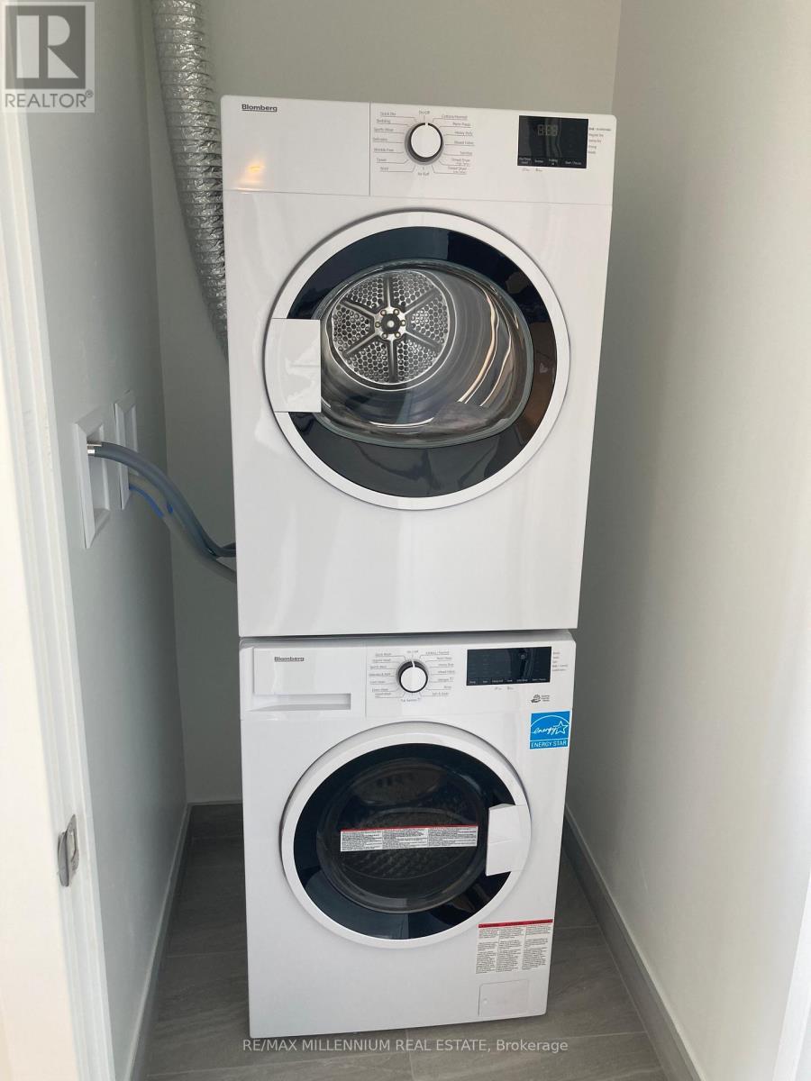 714 - 801 The Queensway, Toronto, ON - Indoor Photo Showing Laundry Room