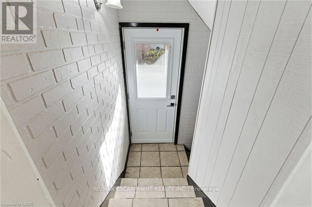 91 East 42Nd Street, Hamilton, ON - Photo Showing Other Room