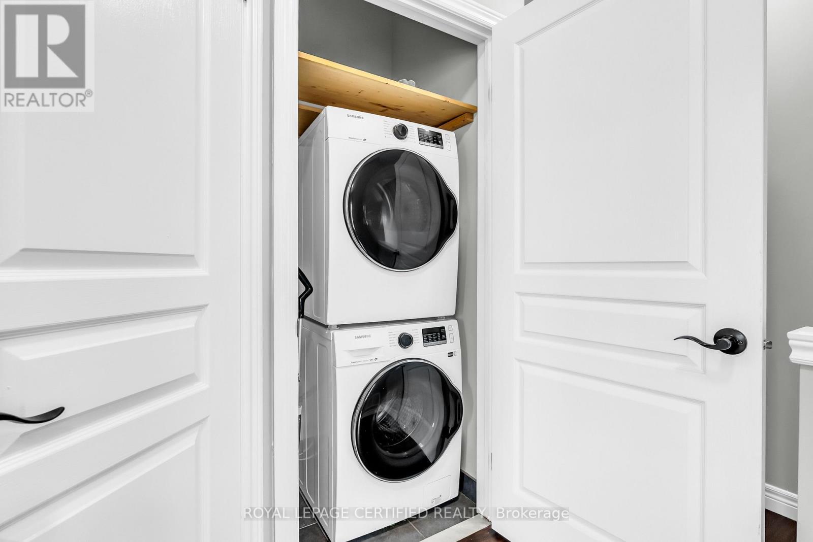 89 Bloom Crescent, Hamilton, ON - Indoor Photo Showing Laundry Room
