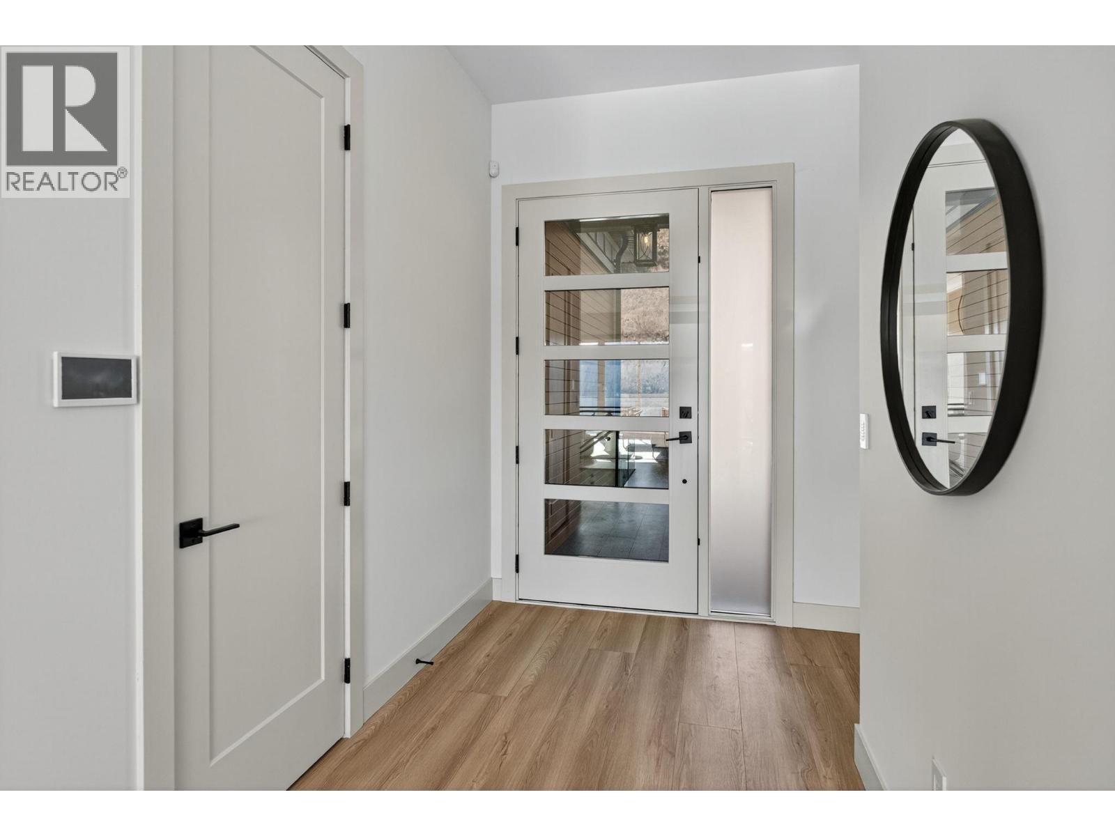 8932 Tavistock Road, Vernon, BC - Indoor Photo Showing Other Room