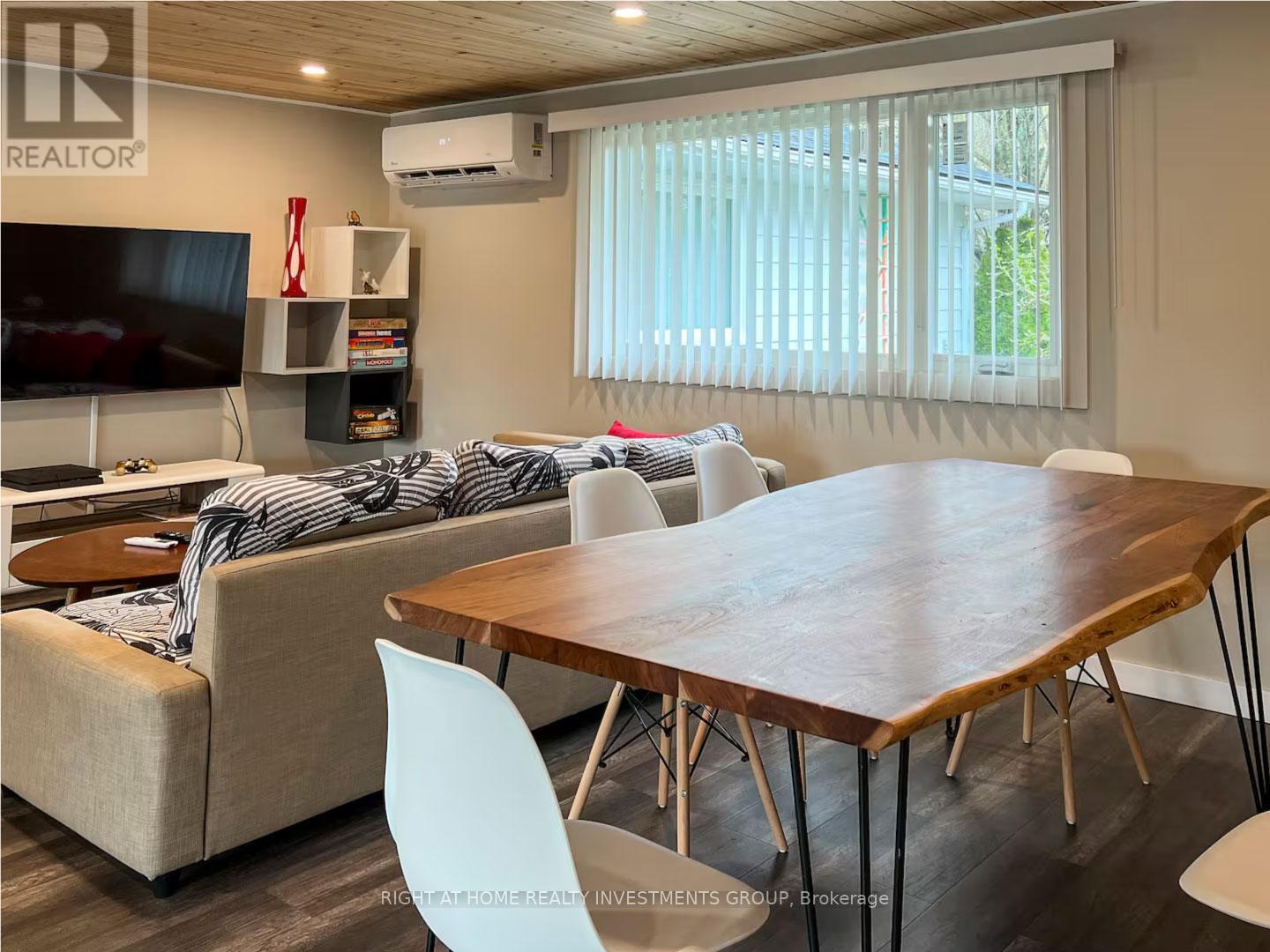 284 Kawartha Hideaway Road, Trent Lakes, ON - Indoor Photo Showing Other Room