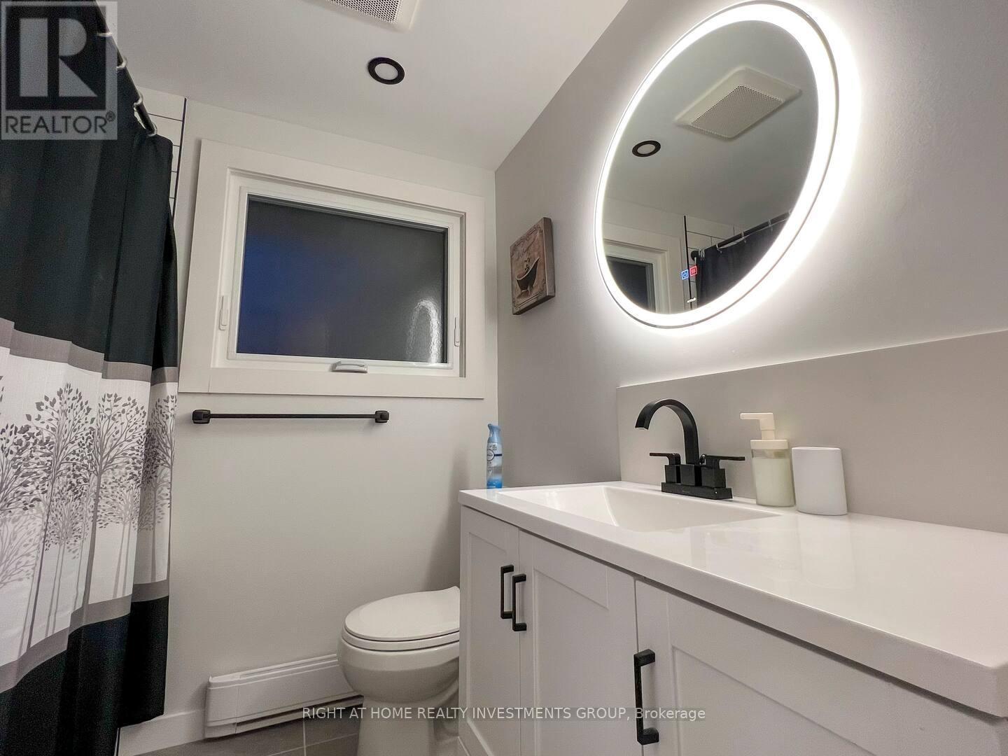 284 Kawartha Hideaway Road, Trent Lakes, ON - Indoor Photo Showing Bathroom
