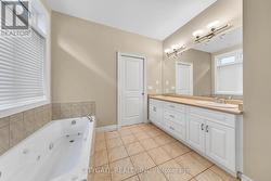 Jetted Tub + Dble Sink -