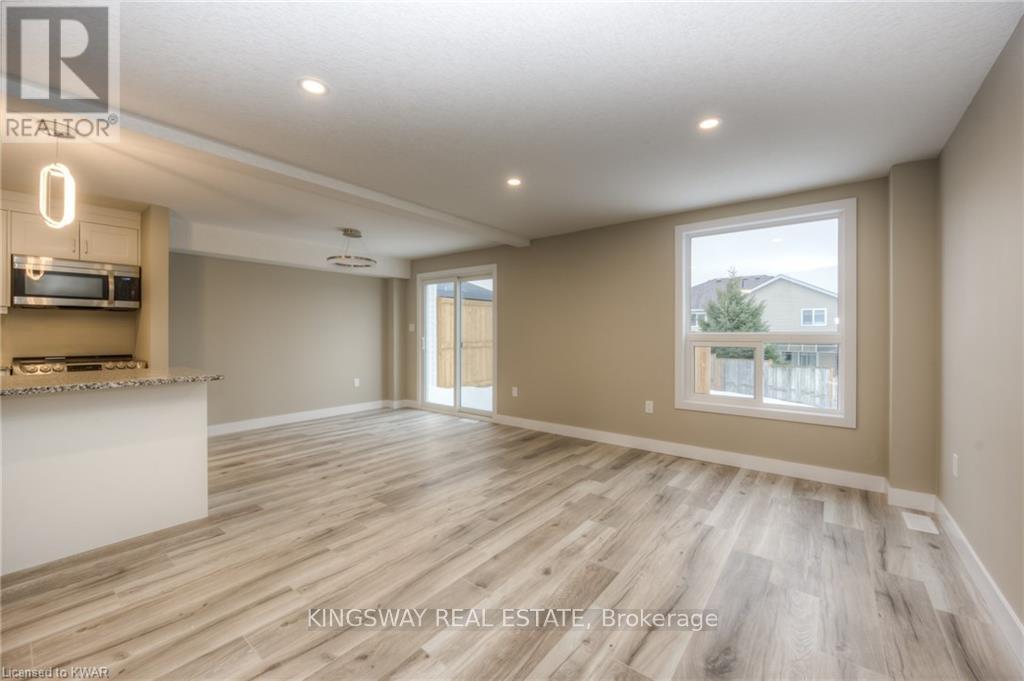 1 Highbook St. Street W, Kitchener, ON - Indoor Photo Showing Kitchen