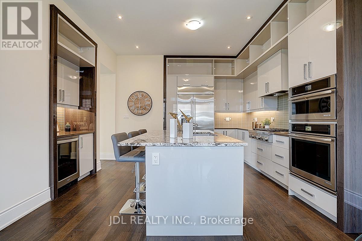 1 Alex Black Street, Vaughan, ON - Indoor Photo Showing Kitchen With Upgraded Kitchen