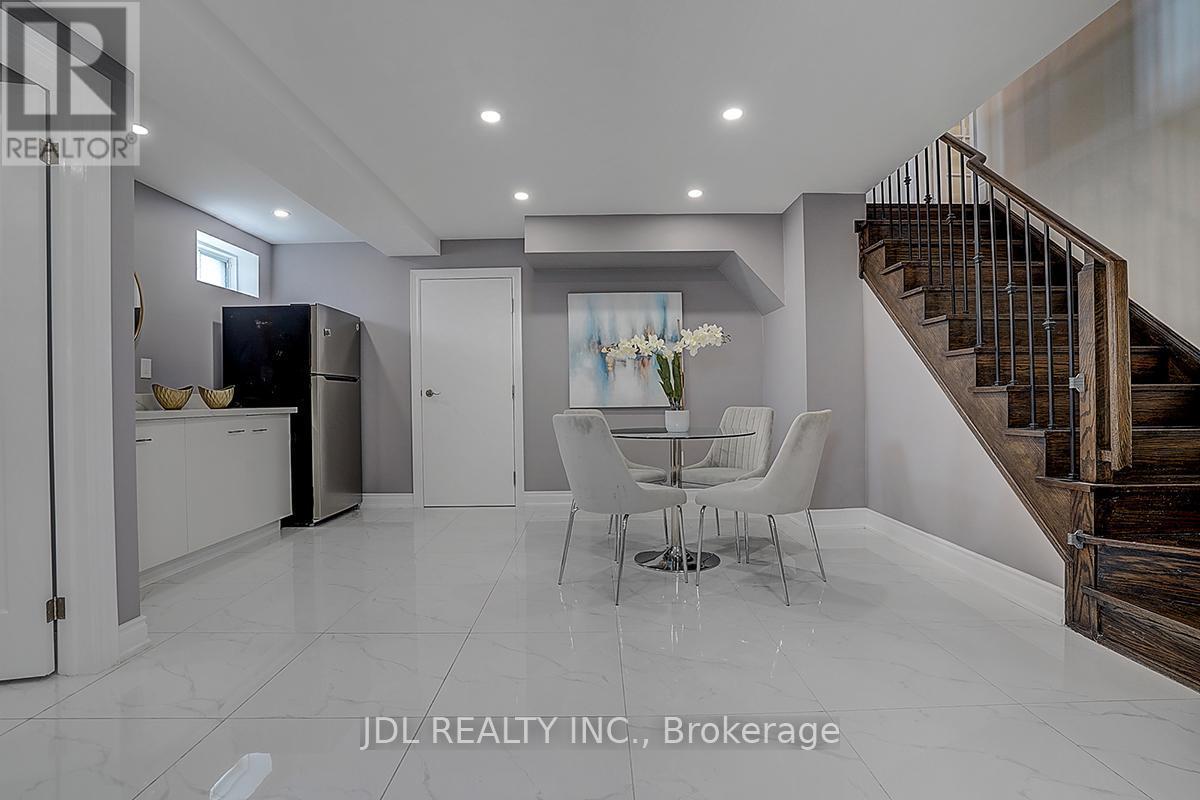 1 Alex Black Street, Vaughan, ON - Indoor
