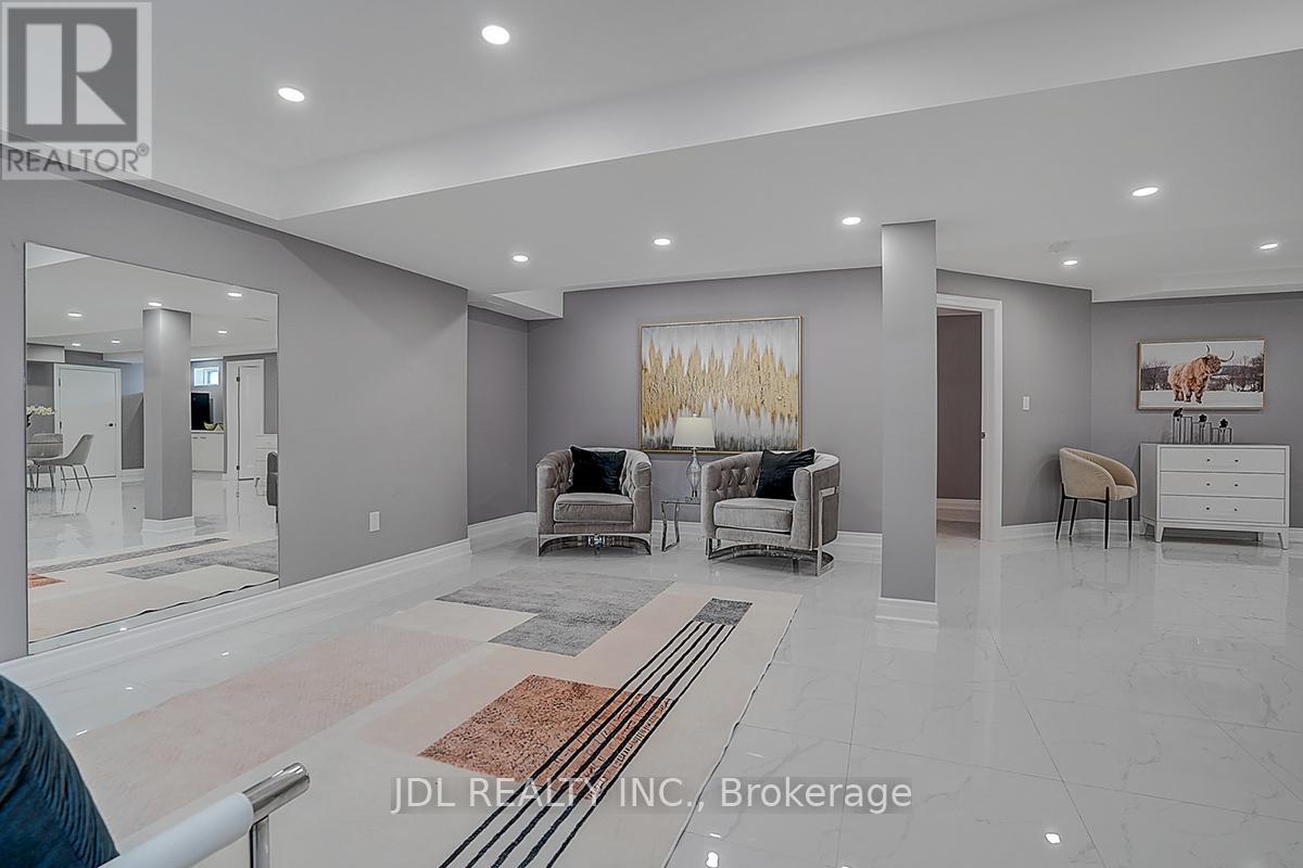 1 Alex Black Street, Vaughan, ON - Indoor