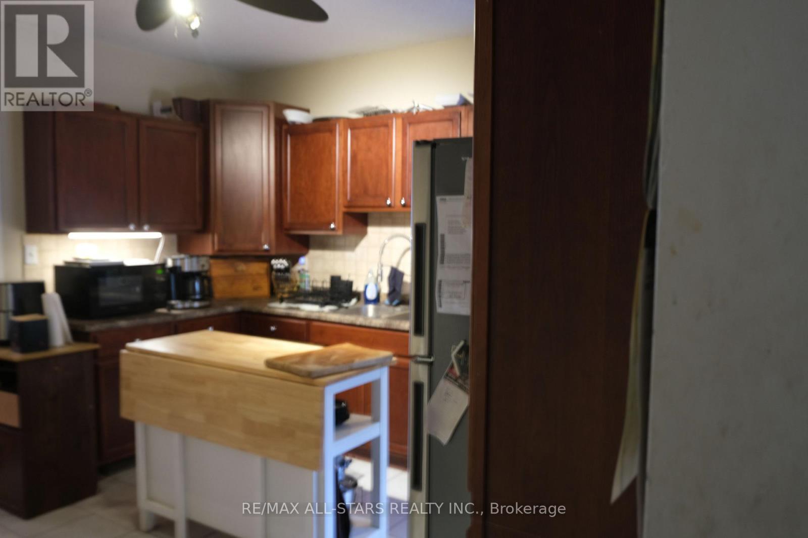 26 Niagara Street, Hamilton, ON - Indoor Photo Showing Kitchen