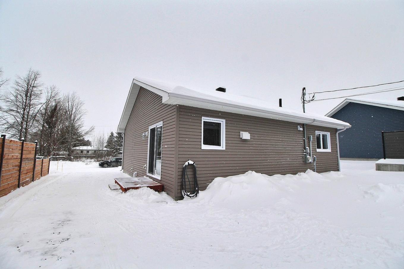 Face arrière - 25 Rue Sévigny, Val-D'Or, QC - Outdoor With Exterior