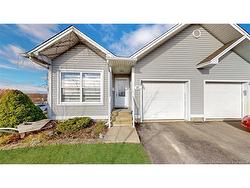 15 Saint Peters CRT Saint John, NB E2K 5N4