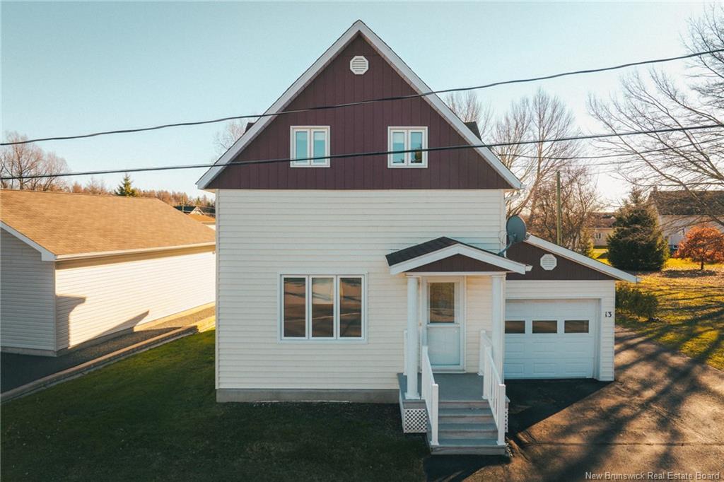 13 Violette Rd, Saint-Léonard, NB