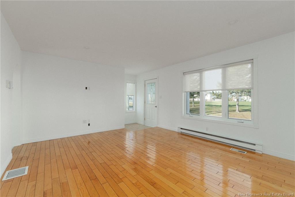 13 Violette Rd, Saint-Léonard, NB