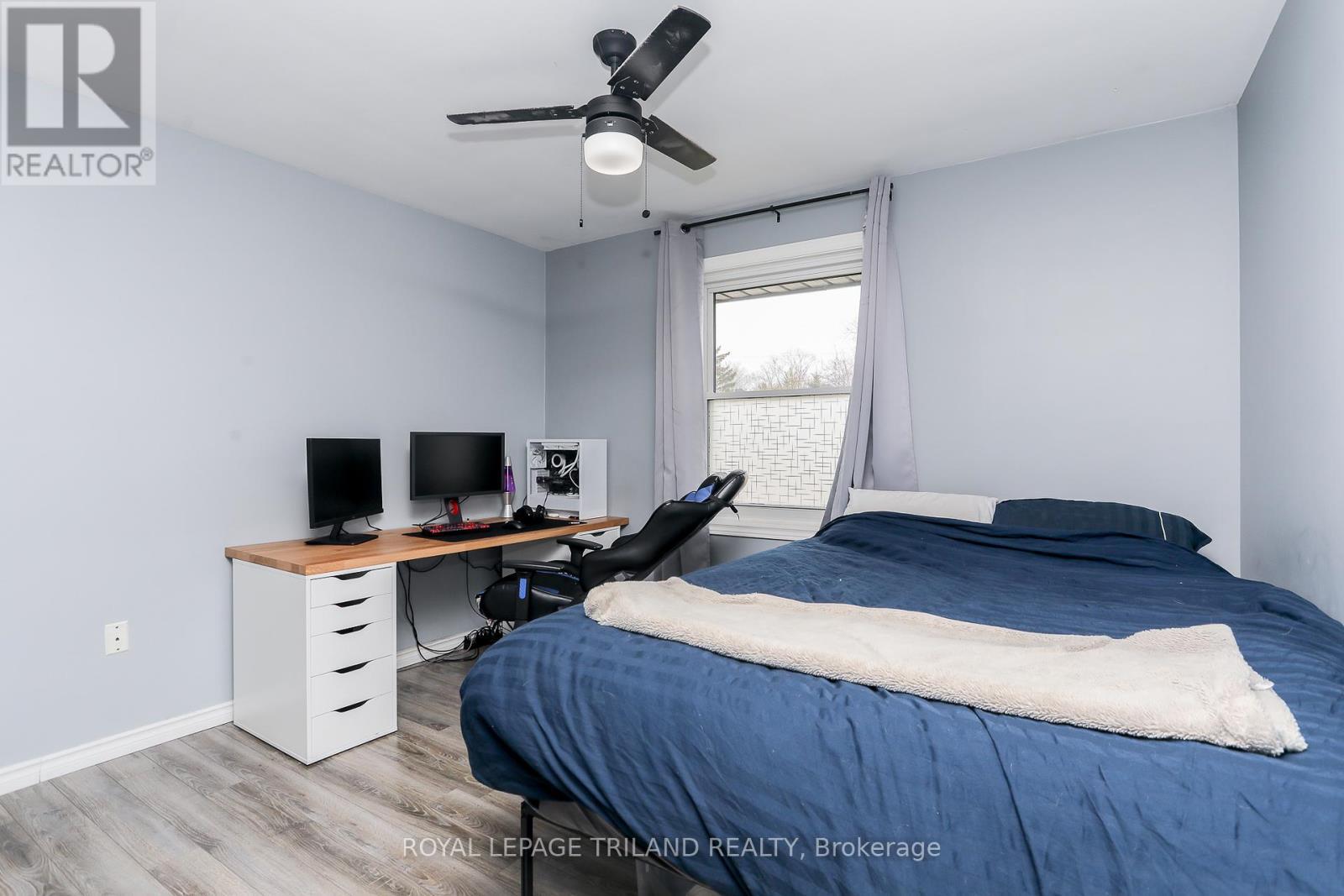 139 Coulter Ave Avenue, Central Elgin, ON - Indoor Photo Showing Bedroom