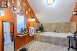 Ensuite -
