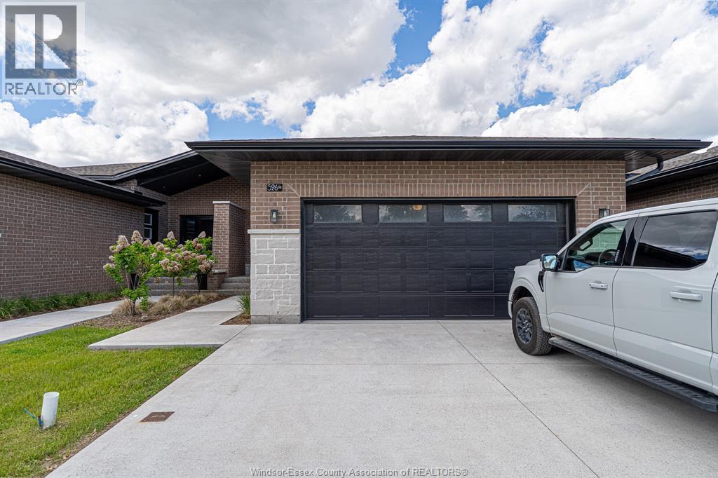 526 Lily Mac, Windsor, ON - Outdoor