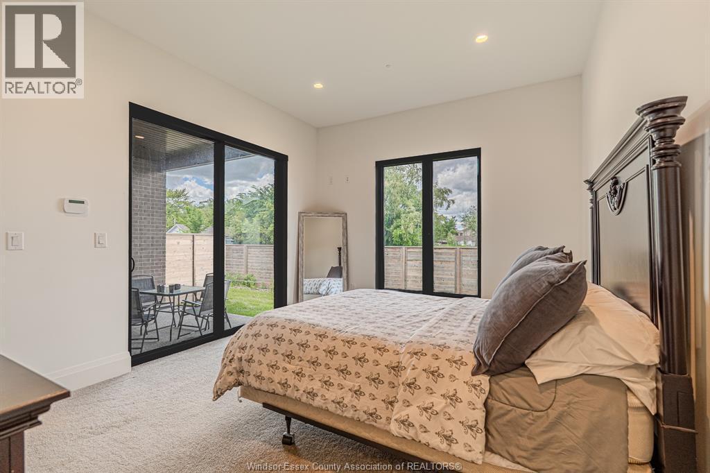 526 Lily Mac, Windsor, ON - Indoor Photo Showing Bedroom