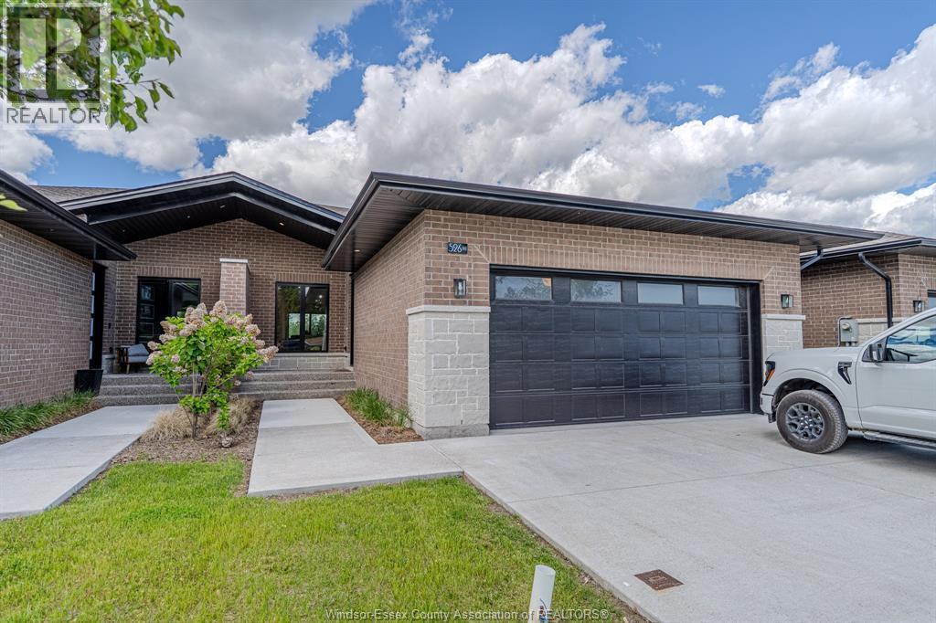 526 Lily Mac, Windsor, ON - Outdoor