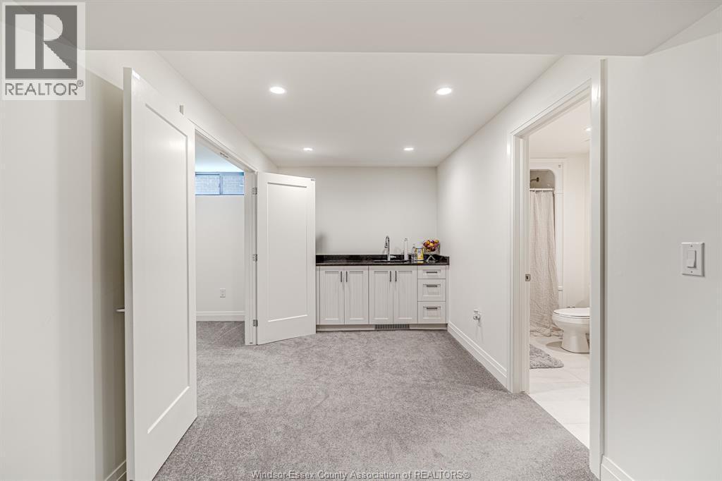 526 Lily Mac, Windsor, ON - Indoor Photo Showing Other Room