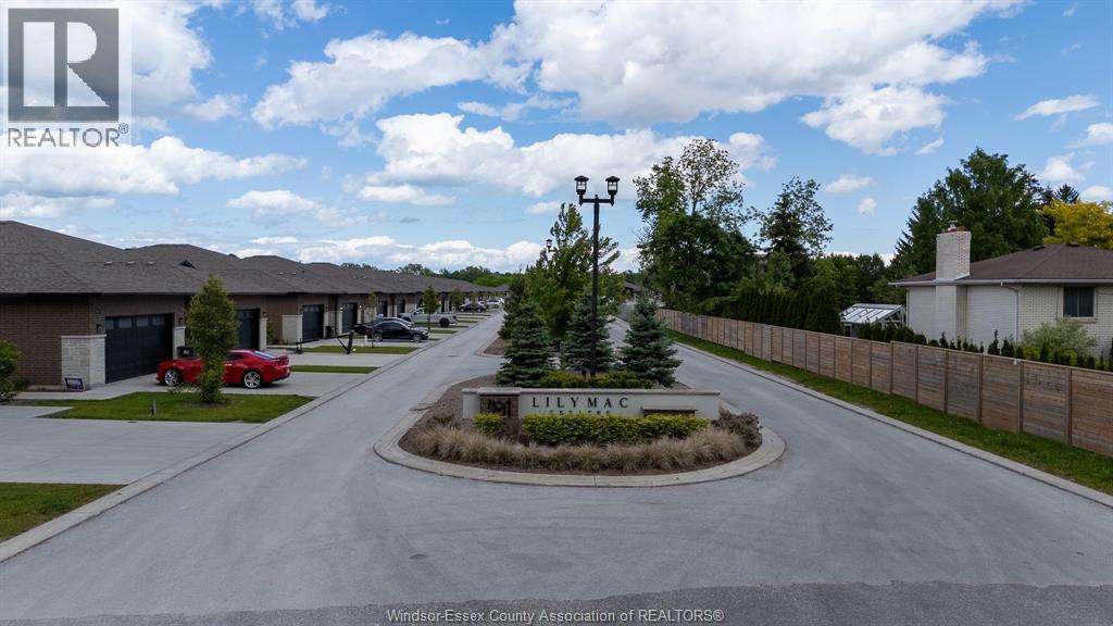 526 Lily Mac, Windsor, ON - Outdoor