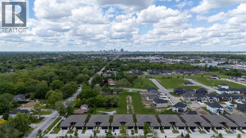 526 Lily Mac, Windsor, ON - Outdoor With View