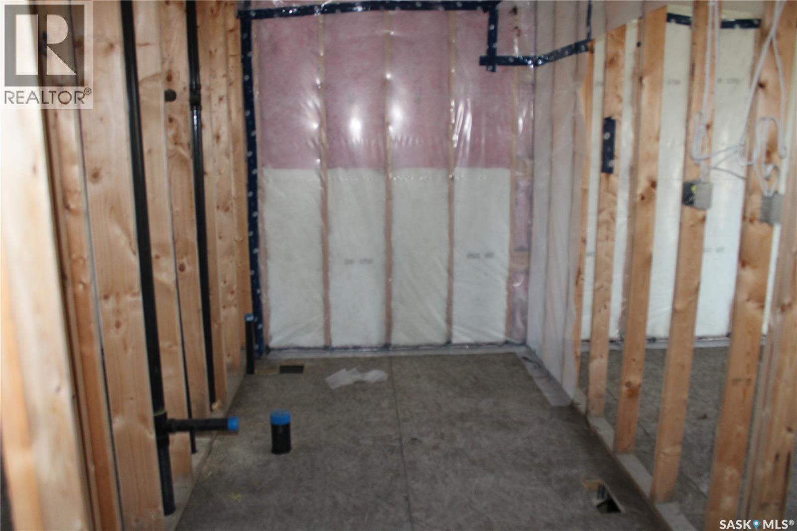 78 1St Street Sw, Wadena, SK - Indoor