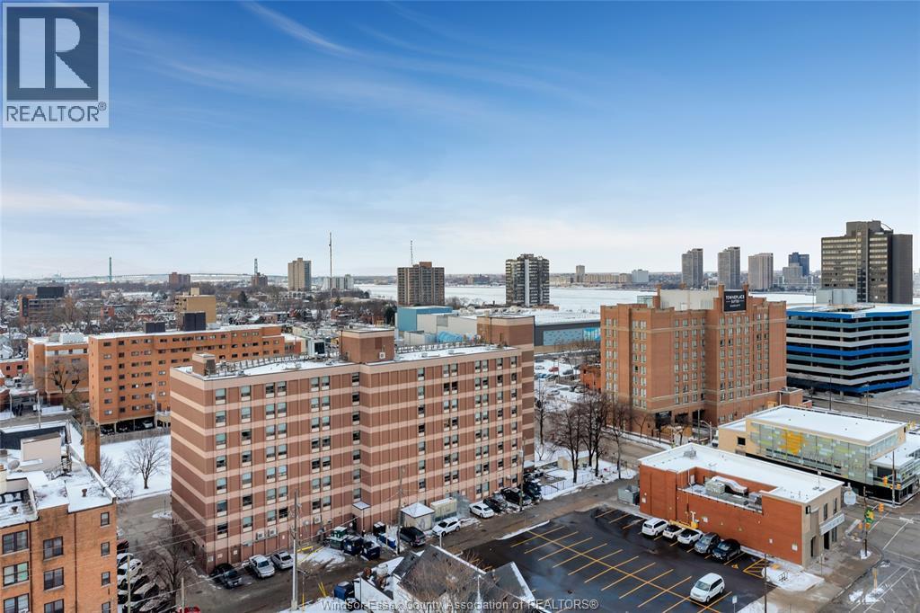 150 Park West Unit# 1414, Windsor, ON - Outdoor With View