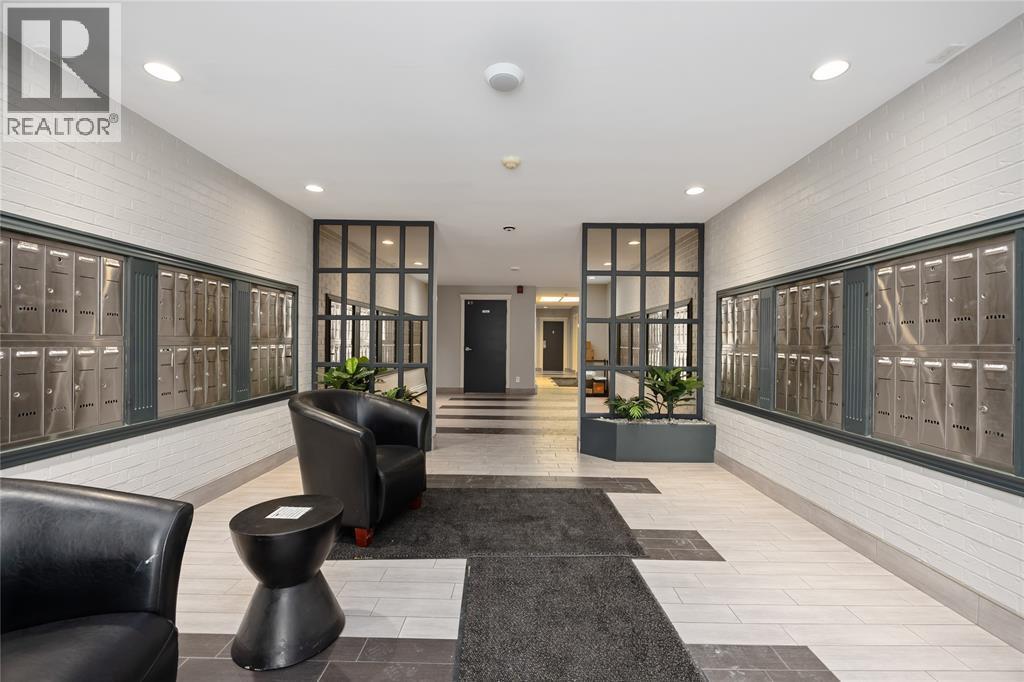 10 Derby Lane Unit# 1202, Sarnia, ON - Indoor Photo Showing Other Room