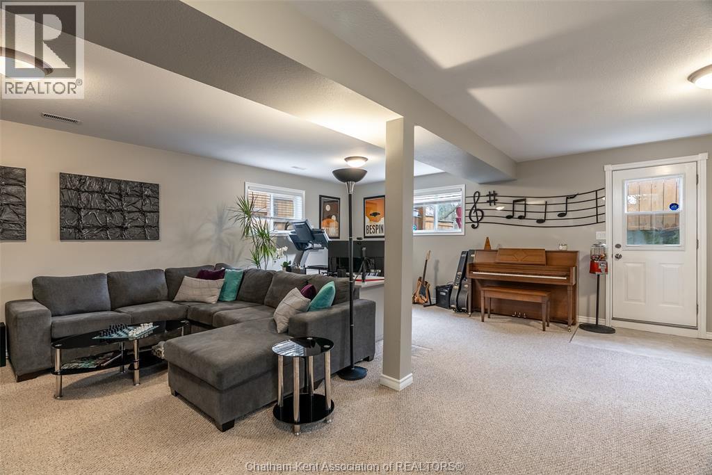 43 Greenfield Lane, Chatham, ON