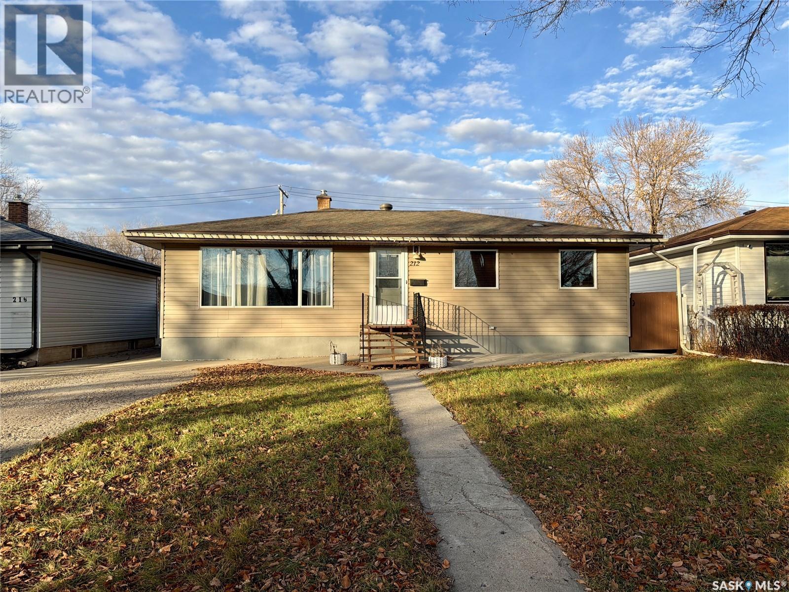 212 Garnet Street, Regina, SK - Outdoor