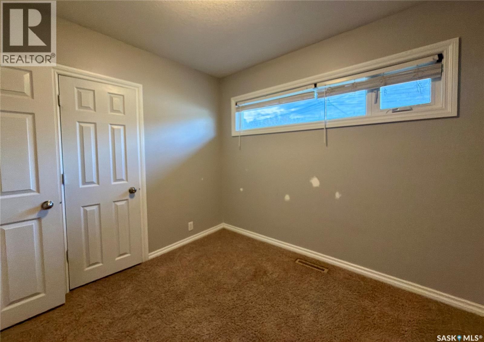 212 Garnet Street, Regina, SK - Indoor Photo Showing Other Room