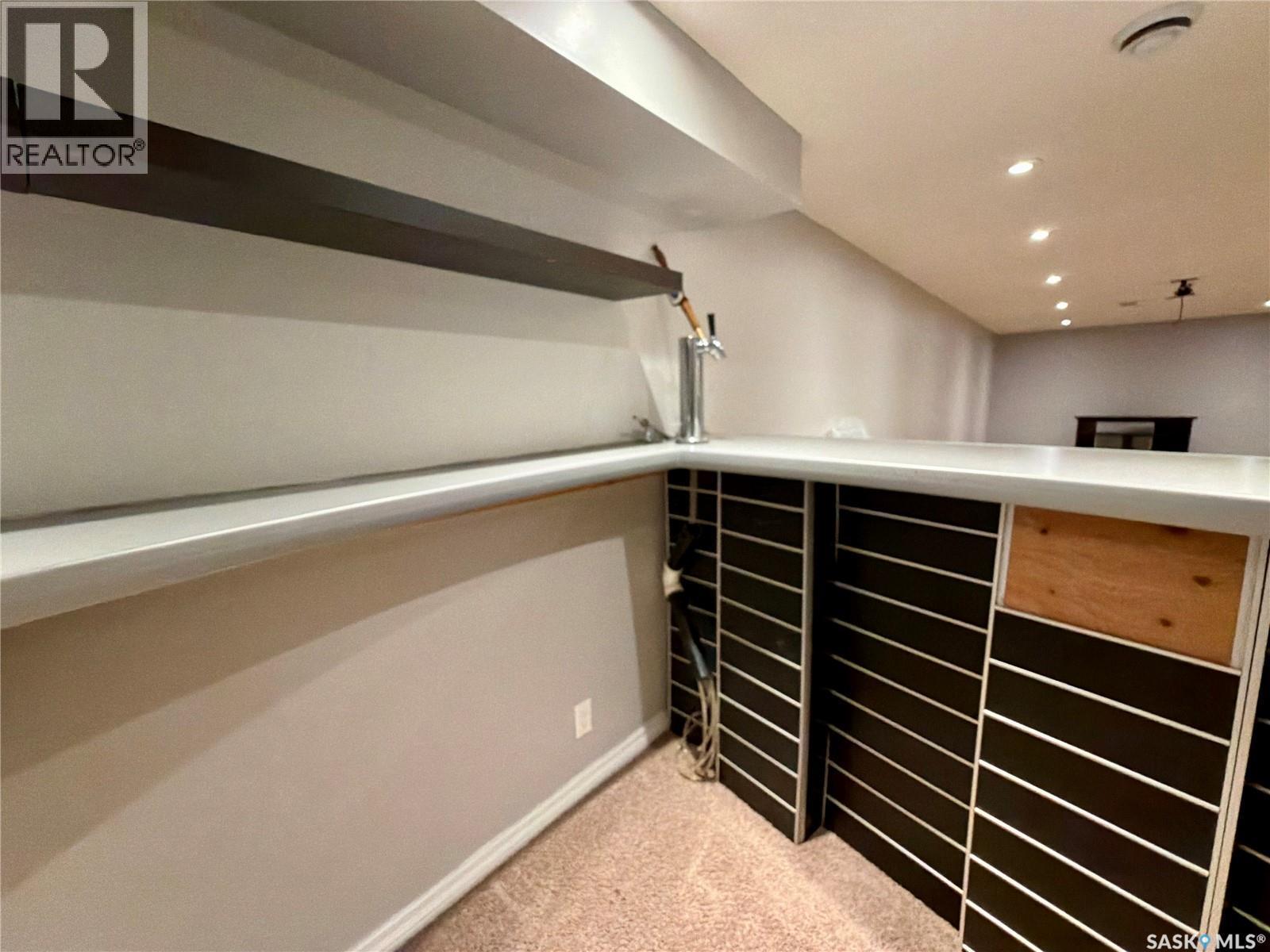 212 Garnet Street, Regina, SK - Indoor Photo Showing Other Room