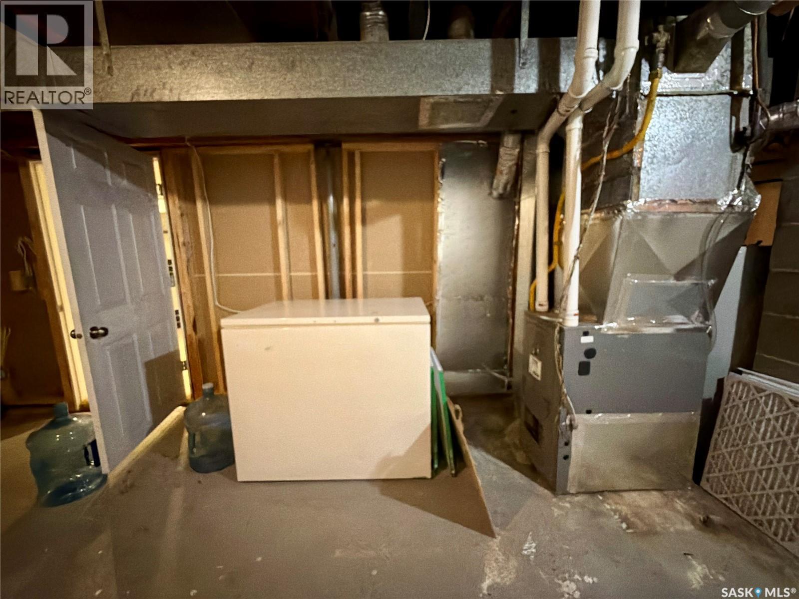 212 Garnet Street, Regina, SK - Indoor Photo Showing Basement