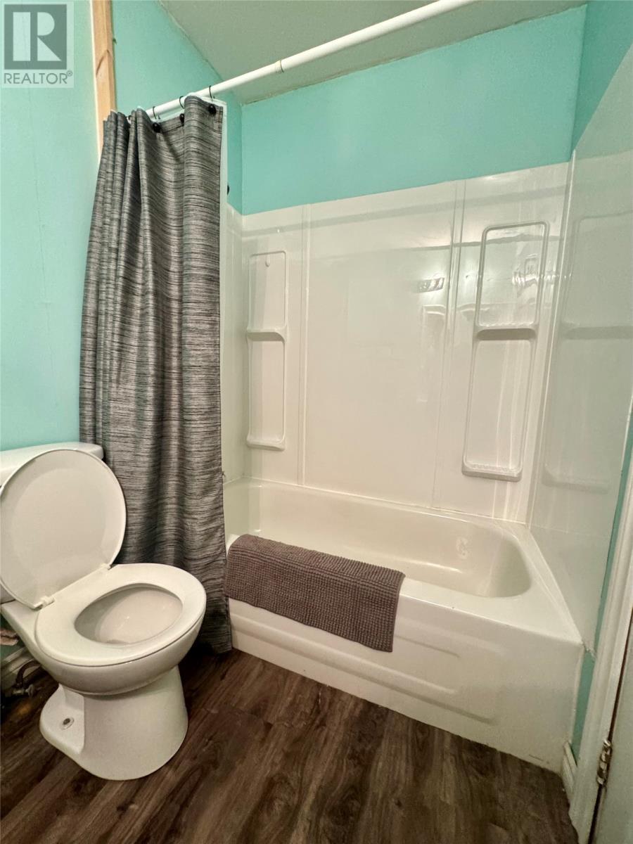 201-211 Main Street, Come By Chance, NL - Indoor Photo Showing Bathroom