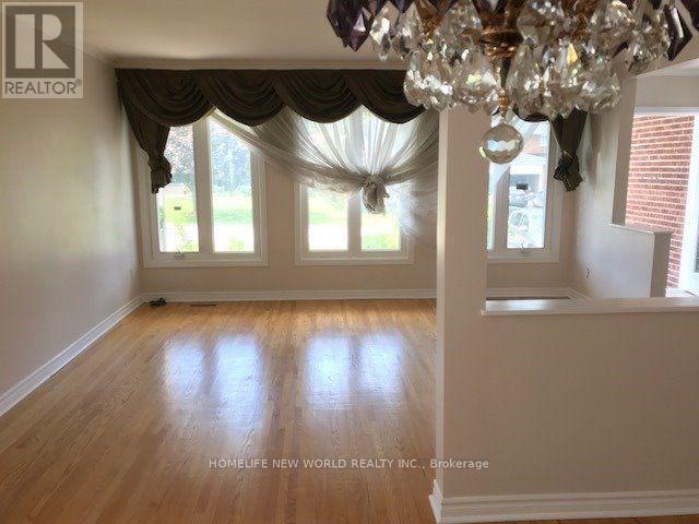 Main - 33 Pheasant Valley Court, Markham, ON - Indoor Photo Showing Other Room