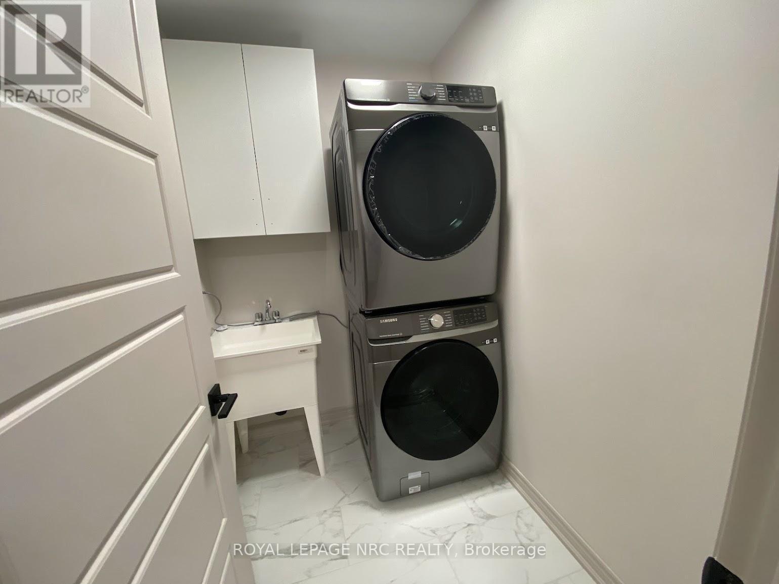 3355 Willguard Court, Niagara Falls (Chippawa), ON - Indoor Photo Showing Laundry Room
