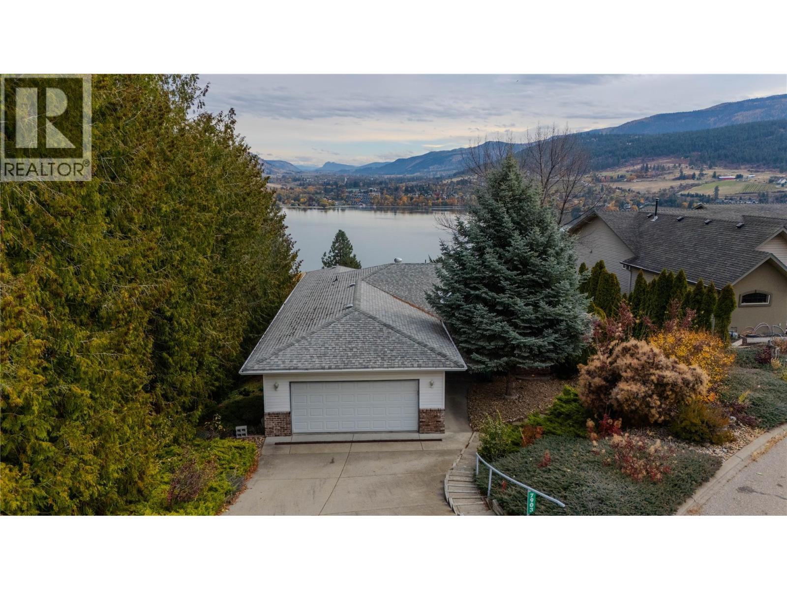 7903 Lakeview Drive, Coldstream, BC - Outdoor With View