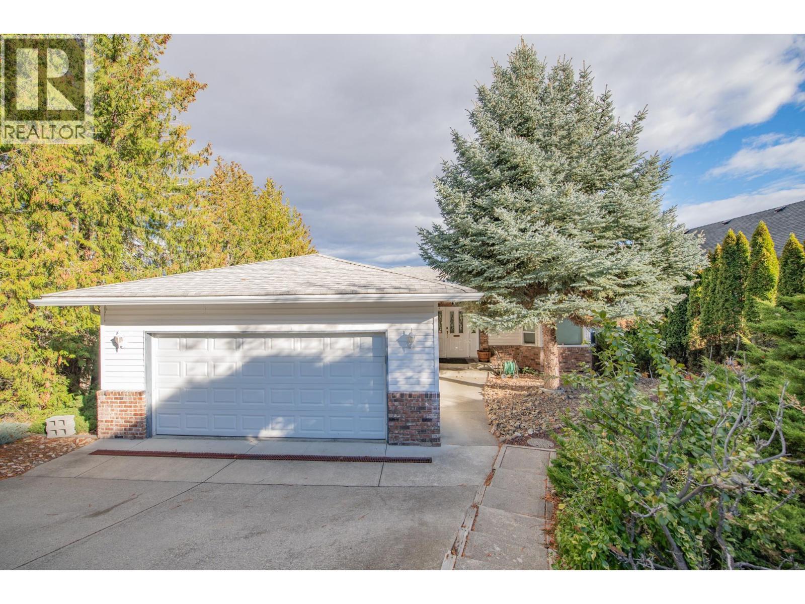 7903 Lakeview Drive, Coldstream, BC - Outdoor