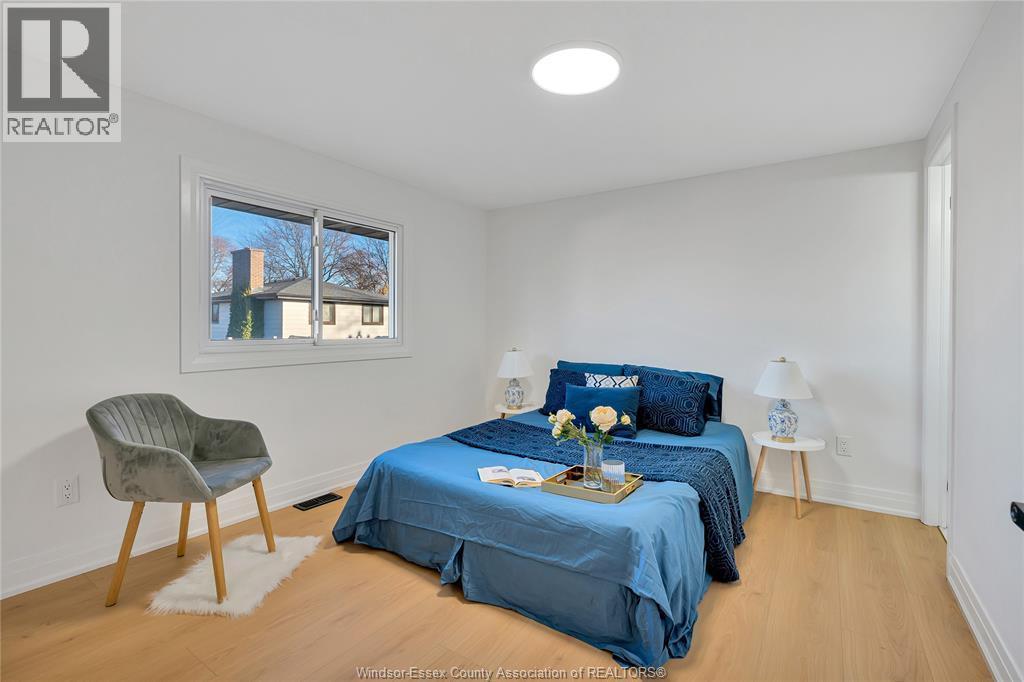 3158 Briarbank, Windsor, ON - Indoor Photo Showing Bedroom