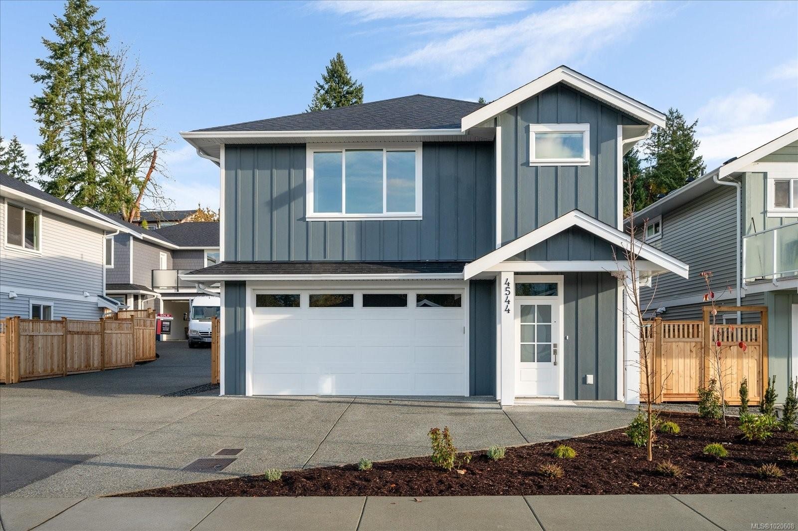 4544 Suncrest Rd, Nanaimo, BC