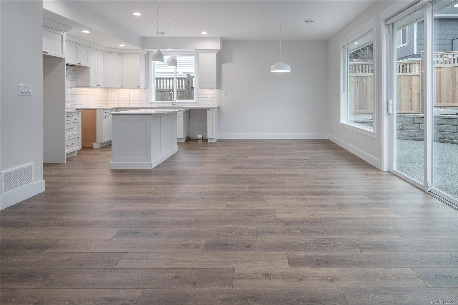 4544 Suncrest Rd, Nanaimo, BC