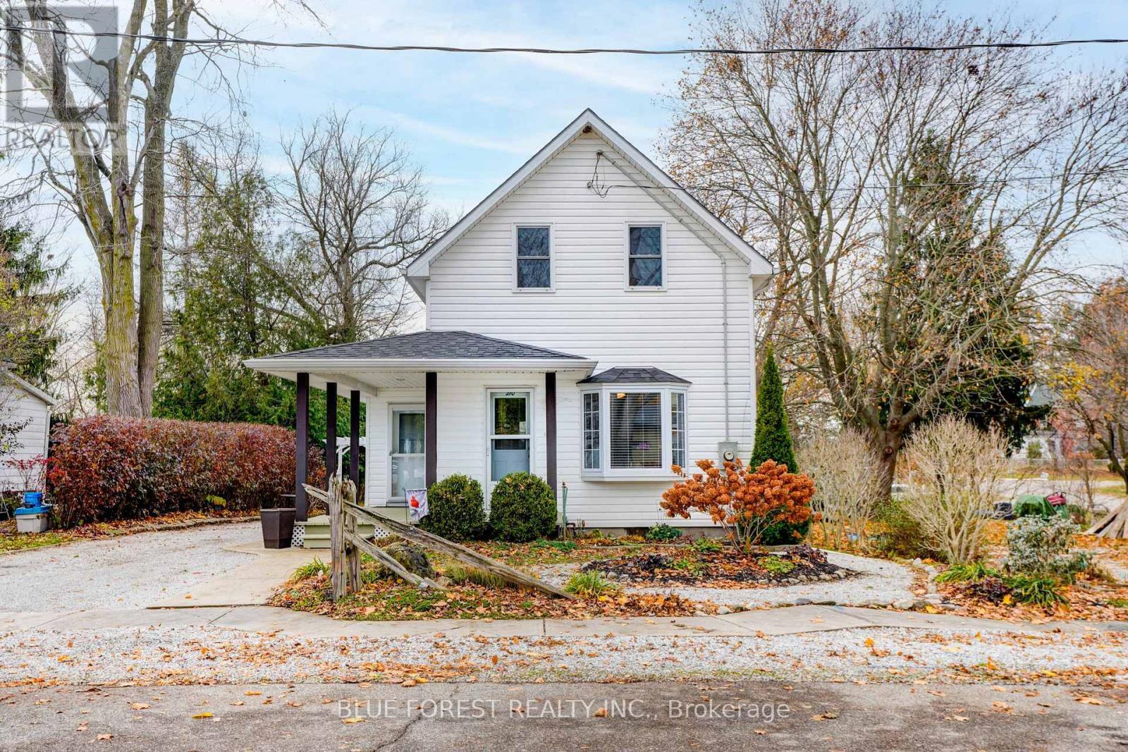 210 Jane Street, West Elgin (Rodney), ON - Outdoor