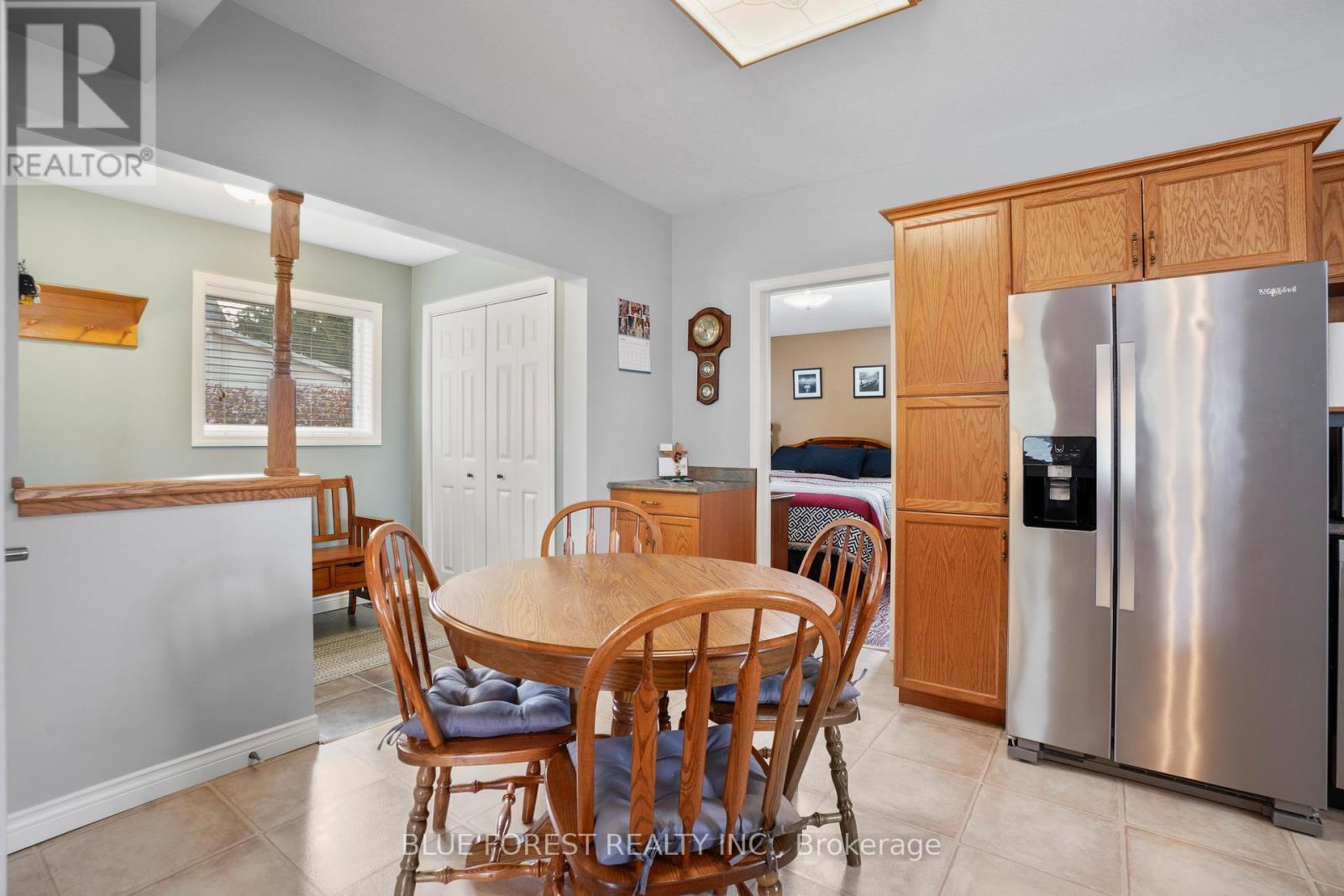 210 Jane Street, West Elgin (Rodney), ON - Indoor Photo Showing Dining Room