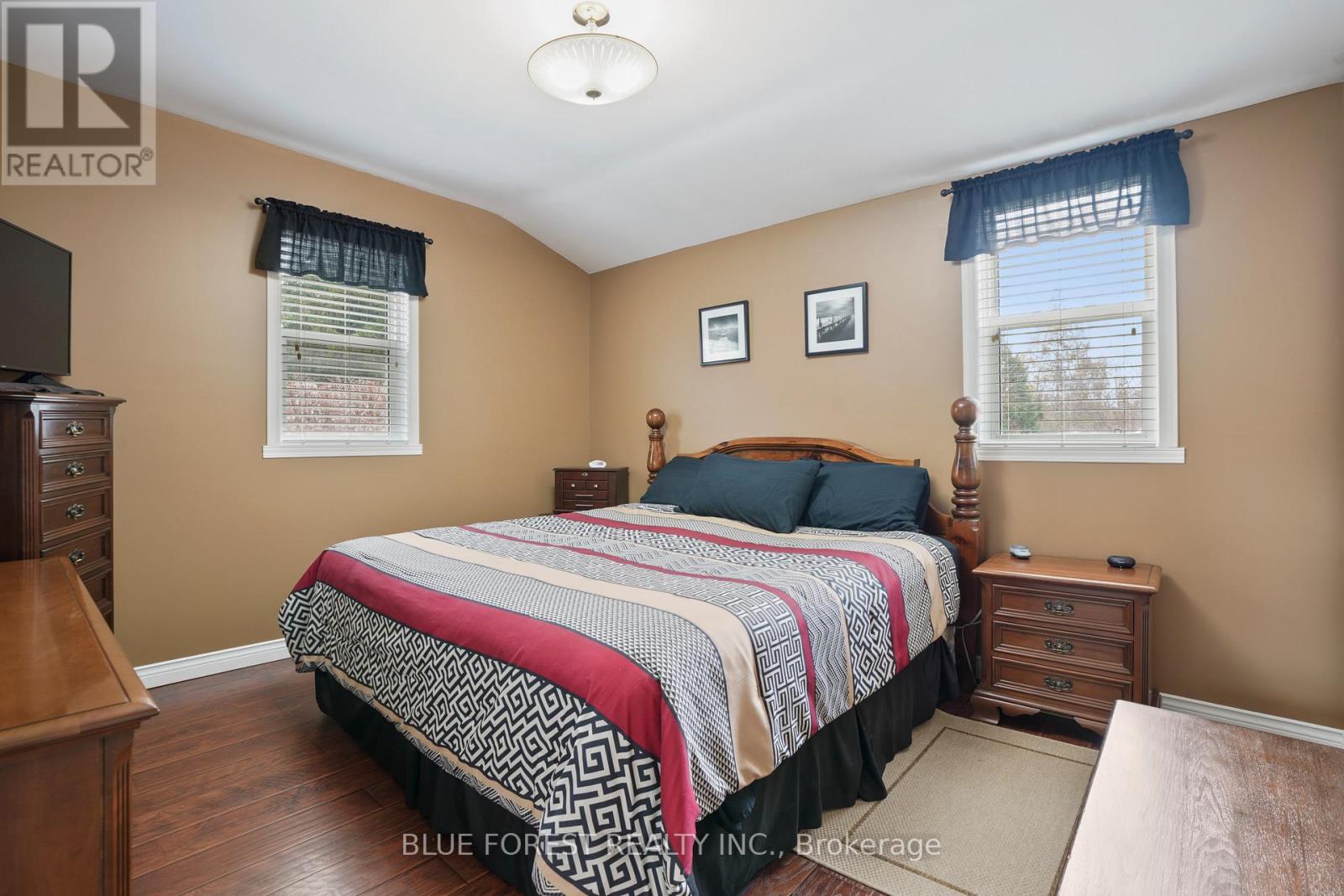 210 Jane Street, West Elgin (Rodney), ON - Indoor Photo Showing Bedroom